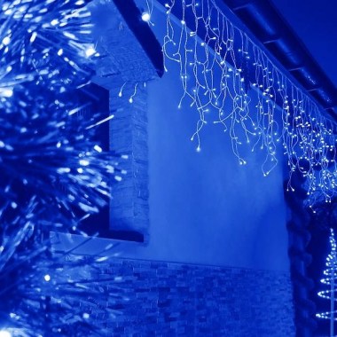 pol_pl_Kurtyna swietlna 300 led girlanda lampki wewnetrzno zewnetrzne sople niebieski 29767_3