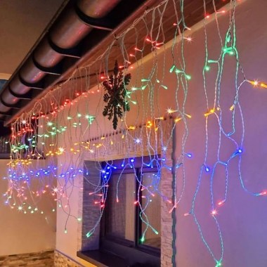 pol_pl_Kurtyna swietlna z pilotem 500 led girlanda lampki wewnetrzno zewnetrzne sople multikolor 29779_2
